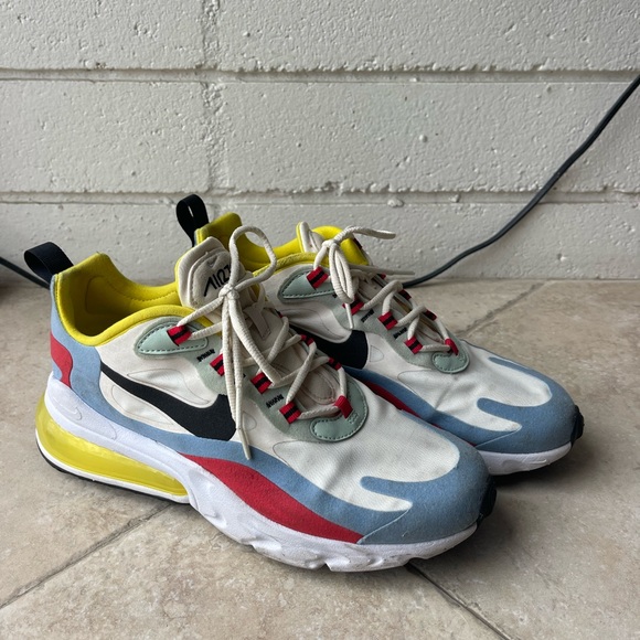 Nike Air Max 270 - Picture 3 of 4